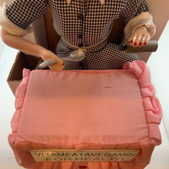 VTG Gemmy I Love Lucy Vitameatavegamin Pop Culture Series Animated Figure NEW! - Picture 6 of 16